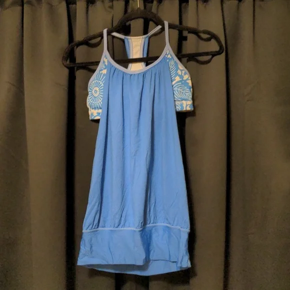 Lululemon No Limits Tank in Porcelaine / Beachy Floral - Picture 1 of 5